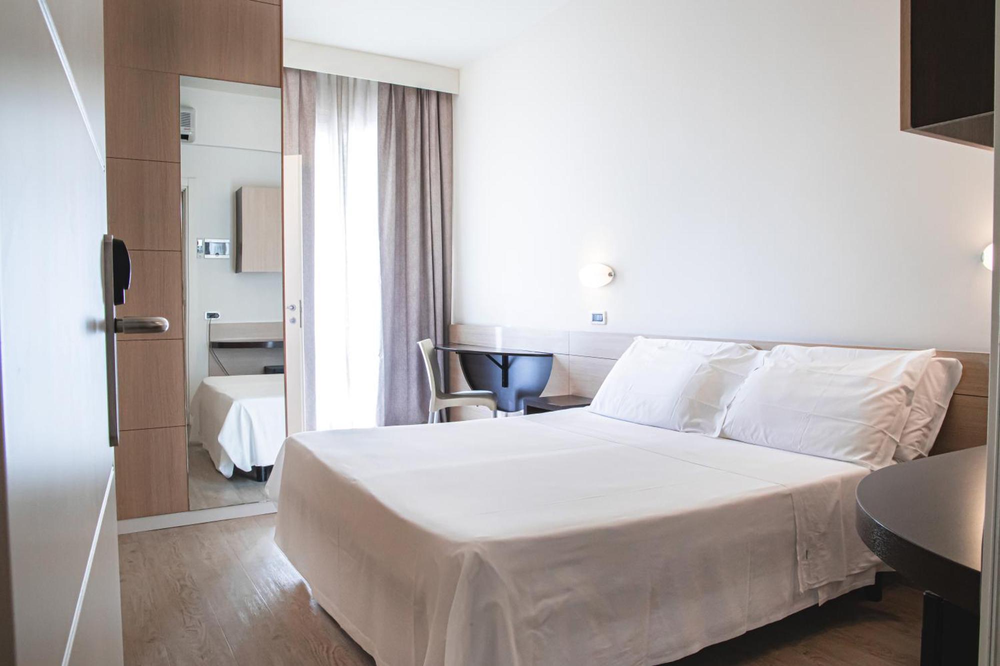 Hotel Universal 3*