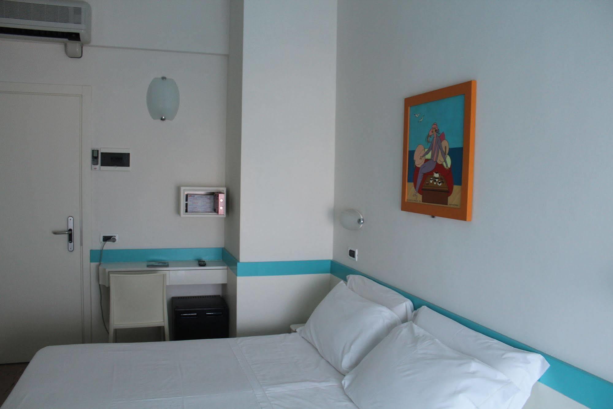 Universal Hotel