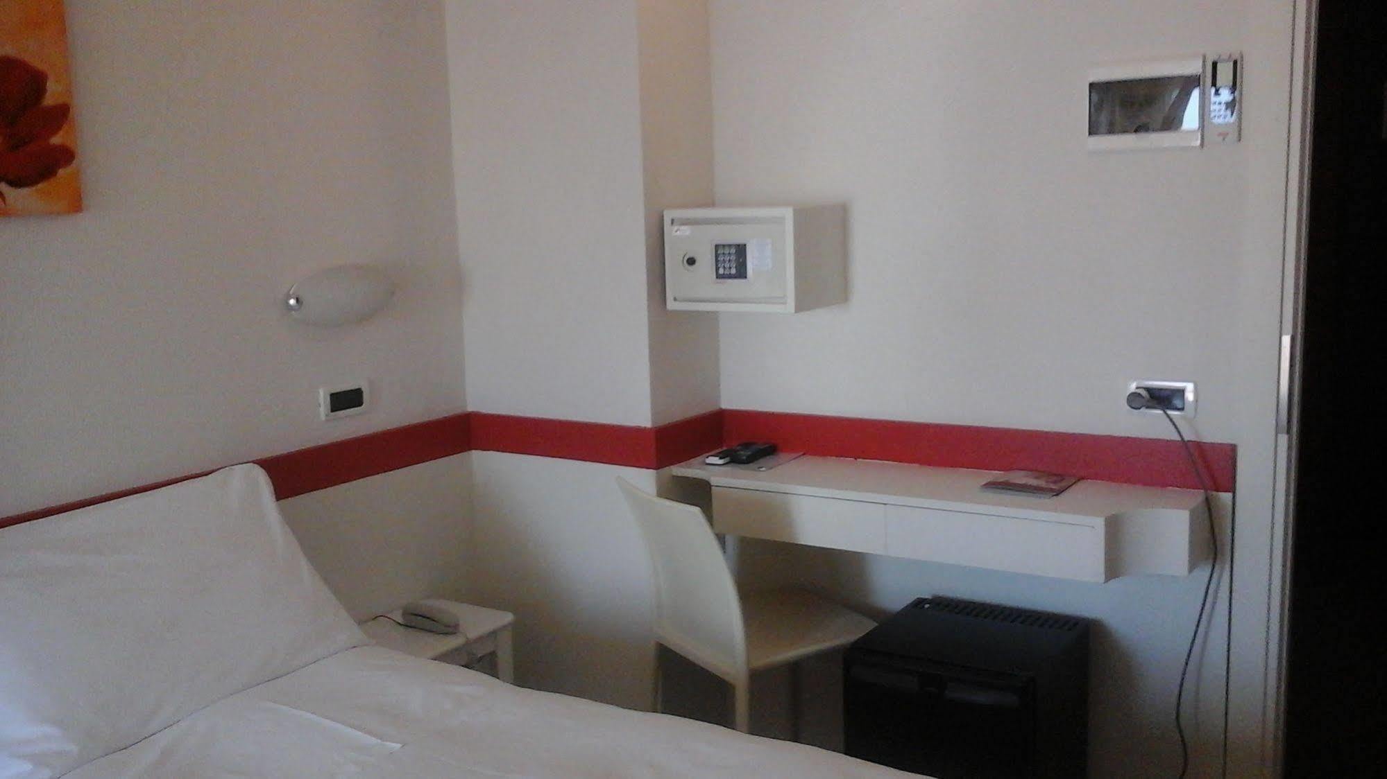 Universal Hotel