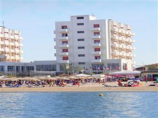 Universal 3*